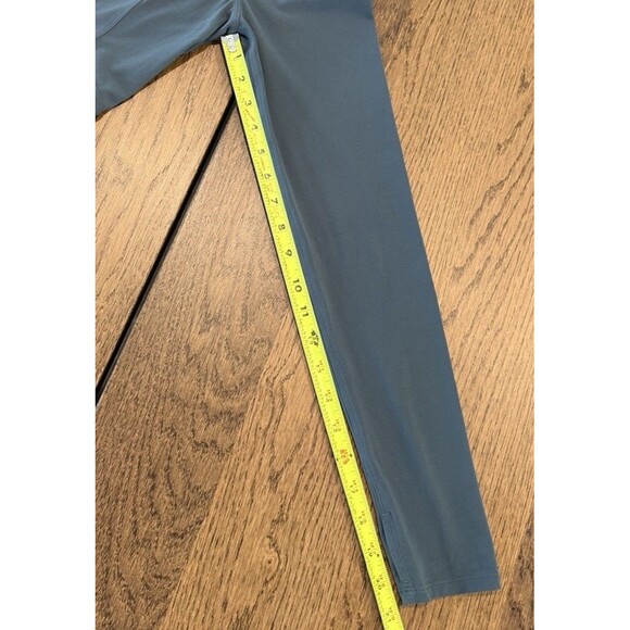 Athleta Salutation Jacket Women’s Size M Skylark Blue Zip Pockets Thumbholes - Picture 10 of 12